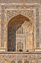 architectural details, Taj Mahal, Agra, Uttar Pradesh, India.  Photo: Michael Maniezzo via Flickr