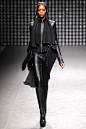 剪裁参考 By FALL 2011 READY-TO-WEAR
Gareth Pugh ​​​​