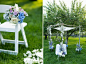 现代浪漫的紫色薰衣草和蓝色的户外草坪婚礼
