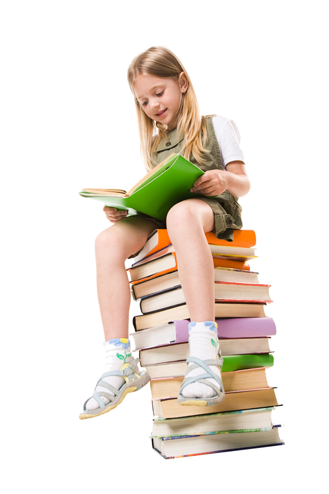 坐在书上阅读的小女孩 png 人物 图书