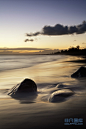 夕阳下的美丽海滩高清图片下载-非凡图库