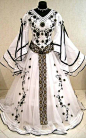 Vintage Medieval Weddings Dresses 中世纪的新娘礼服 说出不的典雅 美腻！