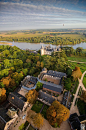 Balloon over Chaumont-Sur-Loire / France (by sylvain collet).