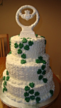 Gorgeous Irish Claddagh Wedding Cake