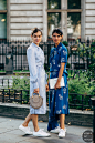 London SS 2019 Street Style: Joanna and Sarah Halpin : Joanna and Sarah Halpin between the fashion shows.