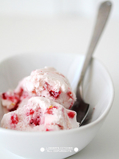 夏日圣品：草莓冰淇淋

        ...