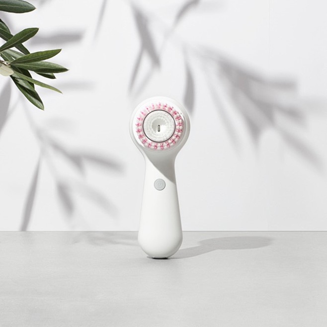 Clarisonic: A refres...