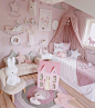 来一间粉色系的少女房间吧  ​​​​