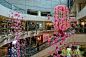 新加坡莱佛士购物中心往年春节中庭吊饰
