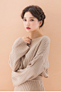 내게 올래요 knit + skirt set by 츄(chuu) : ★세트는 사랑입니다★코디고민 한방에 해결하는 세트♡바디라인을 따라 유연하게 흐르는 핏감으로 볼륨감 넘쳐요                                                                                            PRODUCT I