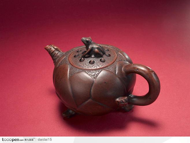 中华传统工艺品-荷花形紫砂壶