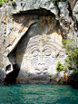 [毛利人的岩石雕刻] 毛利人的岩石雕刻，在矿山湾陶波湖,新西兰