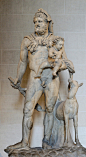 【文化典藏】赫拉克利斯和他的儿子忒勒福斯》（Heracles and his child Telephos），公元前1-2世纪罗马帝国的雕塑。忒勒福斯在特洛伊战争中是支持特洛伊的一个城邦国家的国王。