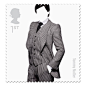Tommy Nutter 代表作，来自20 世纪 60 年代 。Tommy Nutter 的客户包括 Mick Jagger 和 Elton John，在披头士乐队的专辑 Abbey Road 的封面上，四位成员中的三位身着 Tommy Nutter 的作品，这令设计师颇感自豪。Tommy Nutter 最为人津津乐道的设计就是图上的这种“萨维街西服（ Savile Row Suit）”，名字来源于 Tommy Nutter 和 Edward Sexton 的成衣店开设在萨维街（Savile Row Su