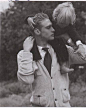 “教父”系列大片。该片为Dolce&Gabbana西裤广告，刊登于2005年《GQItalia》杂志，由Michael Robert摄影，全辑取名为《Shot in Sicily 》，出镜模特为法国超模Jeremy Dufour。图片只挑其中9张，更多图片请自行搜索。