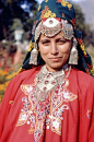 A Kashmiri Girl in Traditional Dress |   © ImageForte