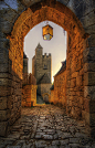 Medieval Arch, Beynac, France
photo via phyllis