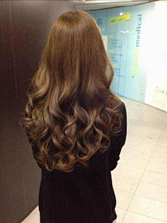 Only宝蓝采集到Hair Style