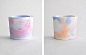Bureau Sacha Von Der Potter 是三个专注于图形和展览设计的设计师在瑞士创立的工作室。Svdp度假系列是他们推出的陶瓷系列。这个系列的陶瓷相当特殊，不需要烘烤每一件都是设计师手工制成，独一无二。颜色像五彩的云烟一样缭绕在陶瓷的表面。迷影动感，旖旎空达。 (7)