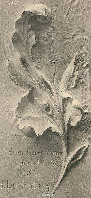 “阿堪萨斯”（acanthus）的花纹，...