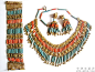 古埃及风格的首饰套装一幅，为埃及60年代出口欧美的首饰工艺品