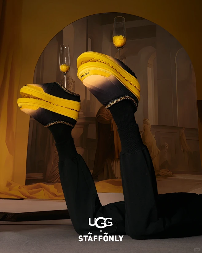 给 UGG® x STAFFONLY 联...