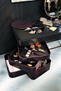 Elegance signed Smania: Mobile makeup and ottoman Loren | Social Design Magazine