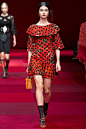 力与美的交融 Dolce & Gabbana 2015春夏流行发布-高级成衣-T台秀场频道-中国品牌服装网