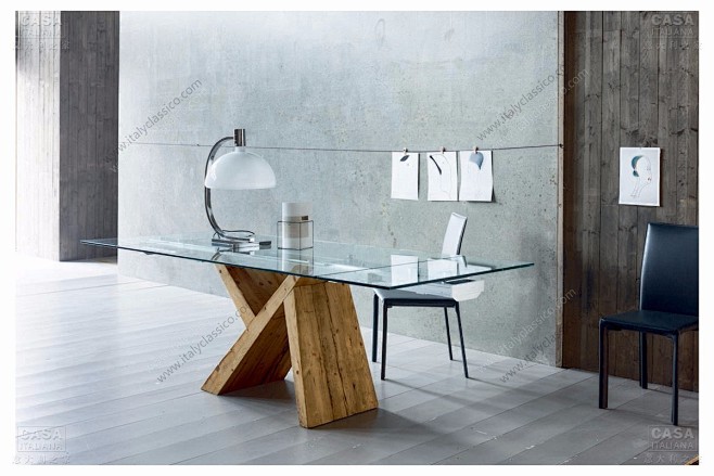 意大利现代实木餐桌