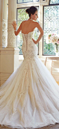 Bridal Fashion - Belle the Magazine . The Wedding Blog For The Sophisticated Bride