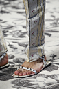 Gucci Spring 2016 Ready-to-Wear Fashion Show Details : See detail photos for Gucci Spring 2016 Ready-to-Wear collection.