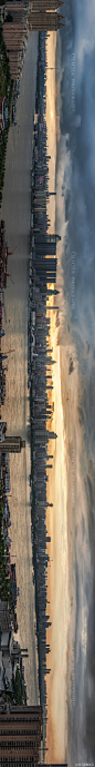 《暴风雨后的江景图》原片一亿四千七百万像素】暴风雨后的武汉大片，从武昌隔江遥望汉口，超级壮观的全景图，太炫酷了！！[鼓掌]（ 图作者：@摄影师-CHACHA 