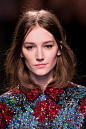 No. 21 - Fall 2014 Ready-to-Wear Collection