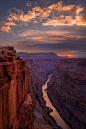 sublim-ature:

Grand Canyon, ArizonaPaul McConville