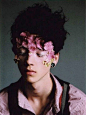 Ash Stymest。 花化妆面膜。