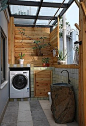 实用的洗衣房。  #阳台#