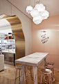 Noglu, the boutique restaurant chain with a ‘gourmet gluten-free’ ethos, opens the doors of its new flagship café-restaurant-pâtisserie designed by talented French designer Mathieu Lehanneur. Located on the chic rue de Grenelle in Paris’s 7th arrondisseme