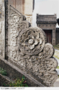 中华石雕柱纹-精美的牡丹花纹