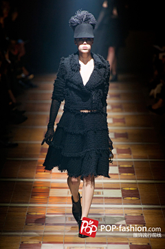 说出你的美丽经采集到Lanvin 2014秋冬巴黎时装周-发布会现场报道