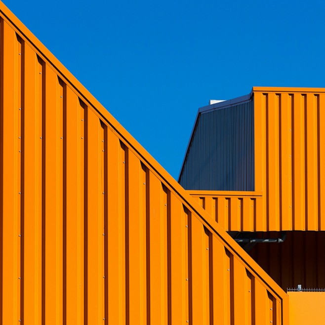 Colorful boxes ｜Andr...