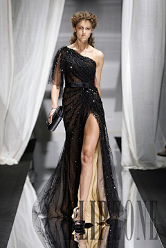 surired采集到ZUHAIR MURAD