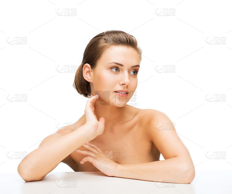 71cdb02793e6441214b9dd92192995d7b57124f713c20-r7cecz