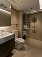 北欧风格四居130平家庭卫生间浴室柜淋浴房花洒装修效果图