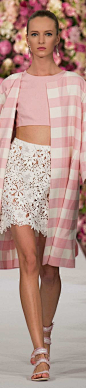 SPRING 2015 RTW-Oscar de la Renta