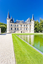 Château Longueville au Baron de Pichon-Longueville (commonly referred to as Pichon Baron) is a winery in the Pauillac appellation of the Bordeaux region of France.: 