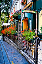 Paris - Street in Montmartre
巴黎 - 街道在蒙马特

