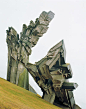 一座32米高的大屠杀纪念碑，位于立陶宛考纳斯市北部（立陶宛，1983，Frédéric Chaubin摄）