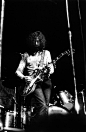 World needs more Guitar Gods
5to1: Jimmy Page
