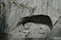 琉森的狮子纪念碑，这是我见过的最悲伤最柔软的狮子