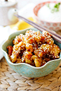 Sesame Chicken - crispy chicken with sweet, savory sauce with lots of sesame seeds. Best and easiest recipe that is better than Chinese takeout | rasamalaysia.com